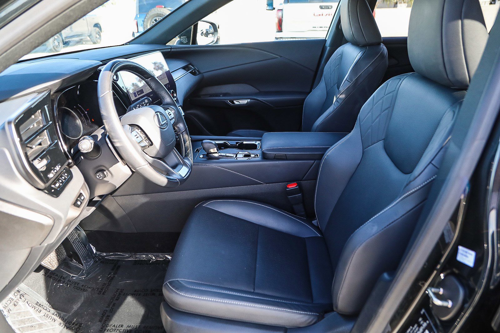 Used 2024 Lexus RX 350 Premium w/ Accessory Package (Z1) image 17