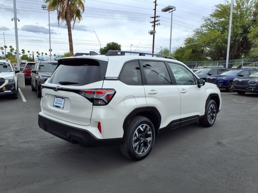 Used 2025 Subaru Forester Premium image 9