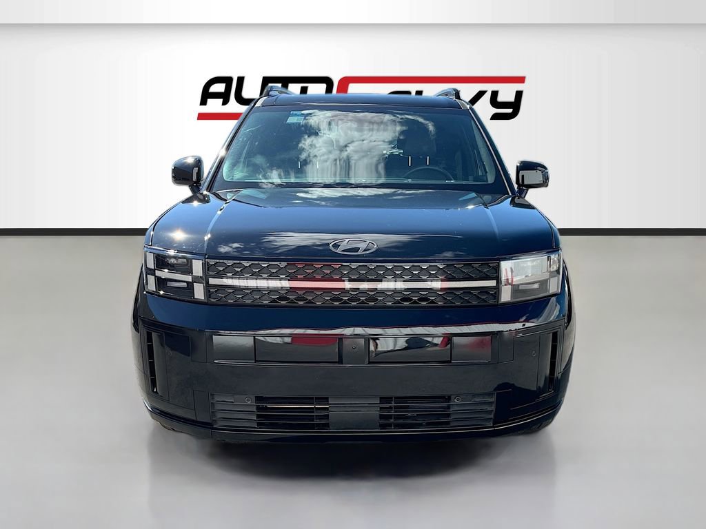 Used 2025 Hyundai Santa Fe Calligraphy image 2