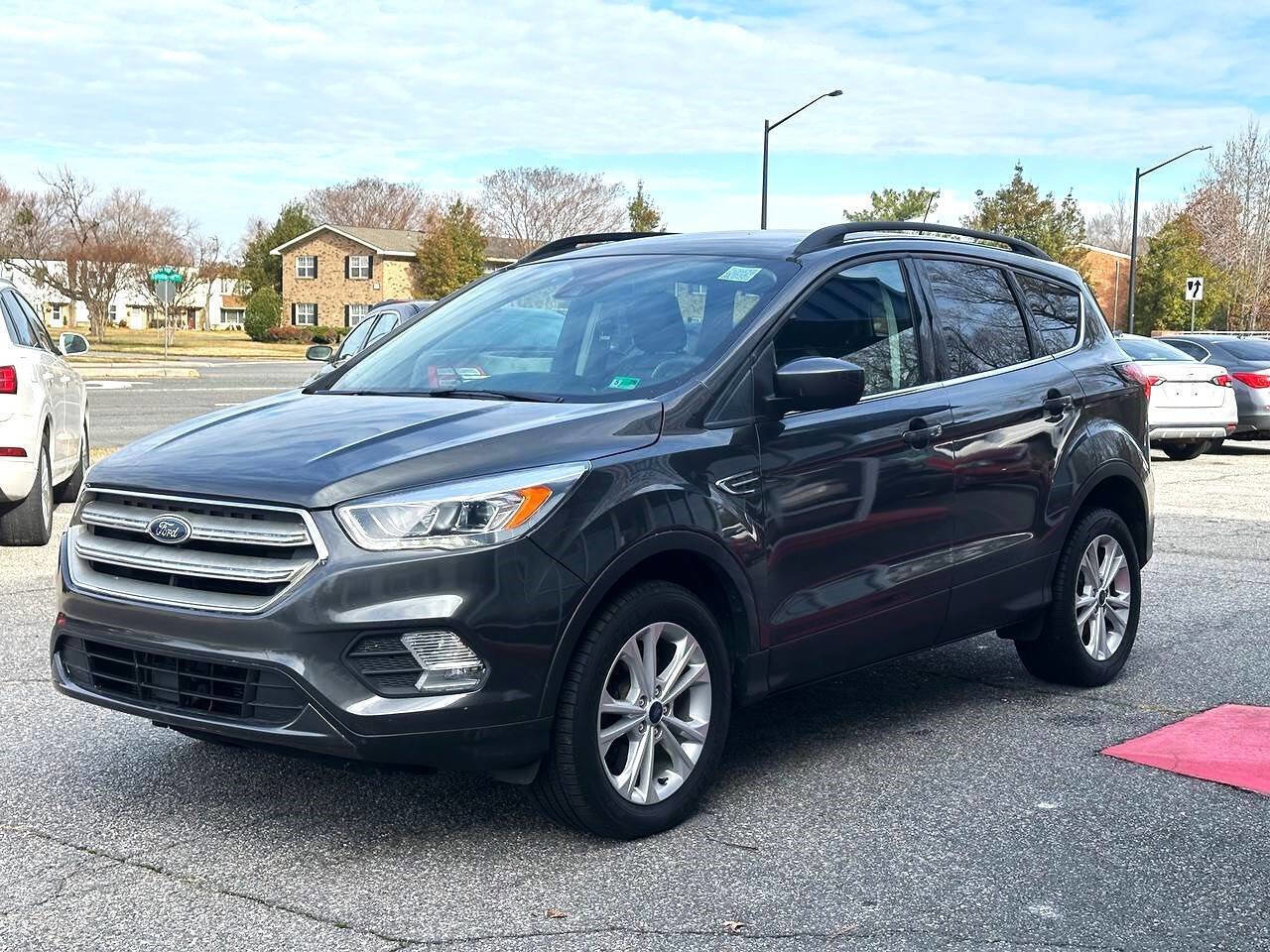 Used 2019 Ford Escape SEL image 8