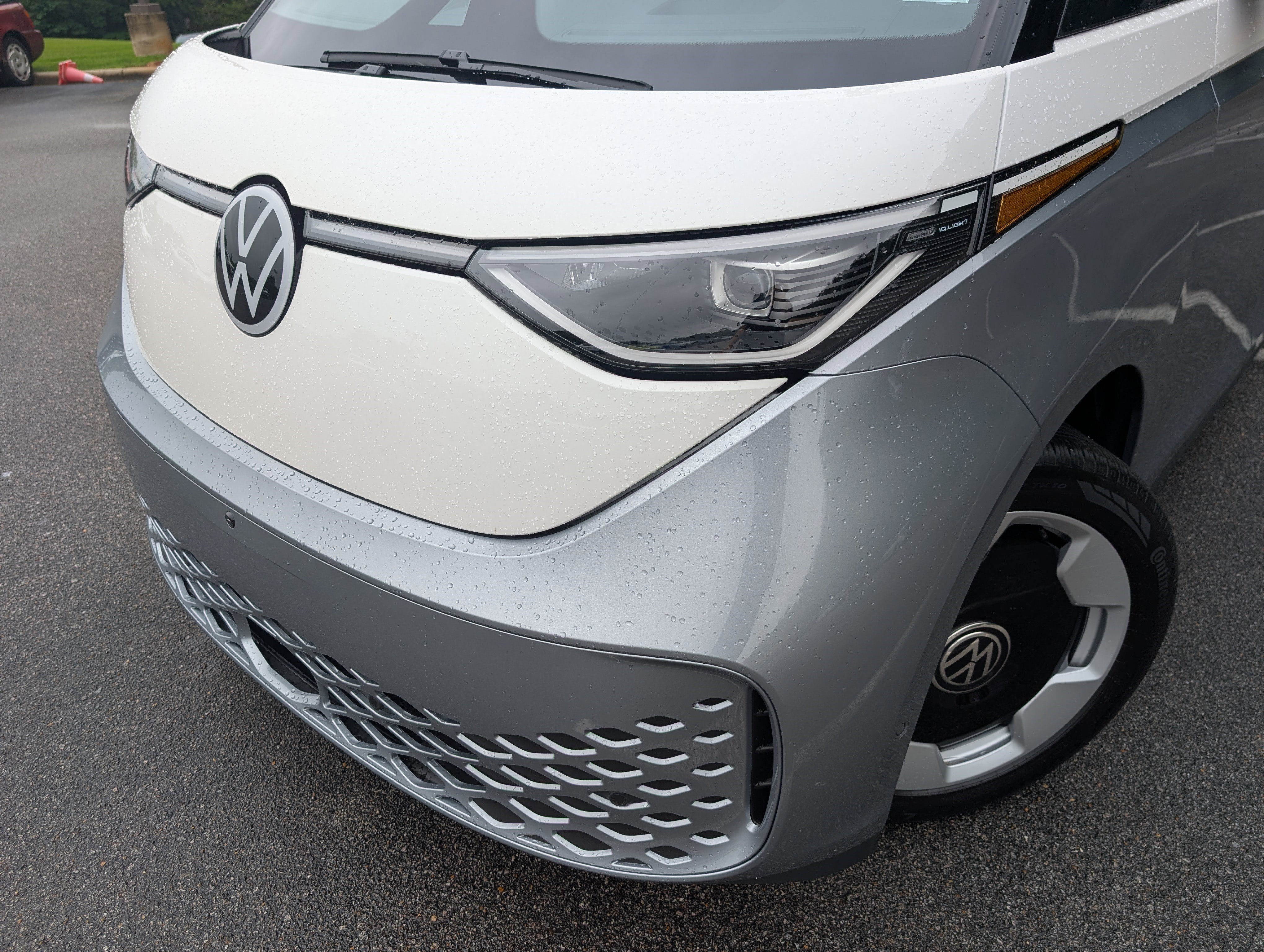 Used 2025 Volkswagen ID. Buzz Pro S Plus RWD image 13