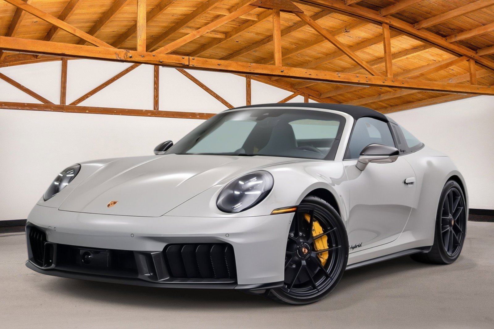 Used 2026 Porsche 911 Targa 4 GTS AWD/4WD image 2