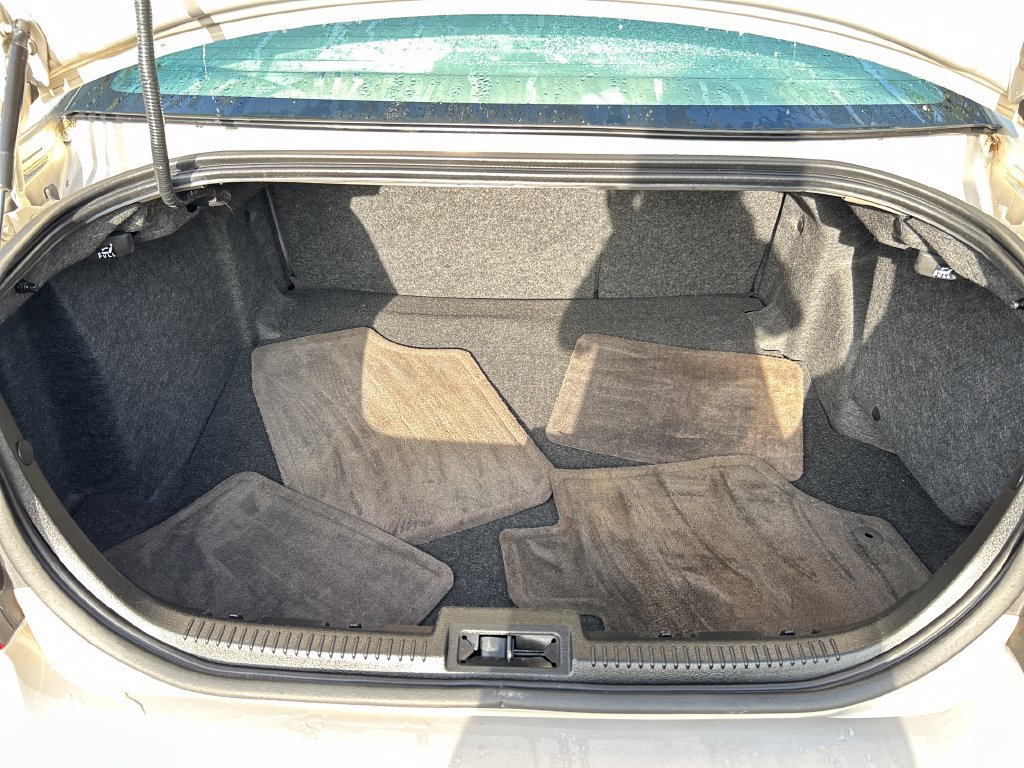Used 2010 Ford Fusion SEL FWD image 14