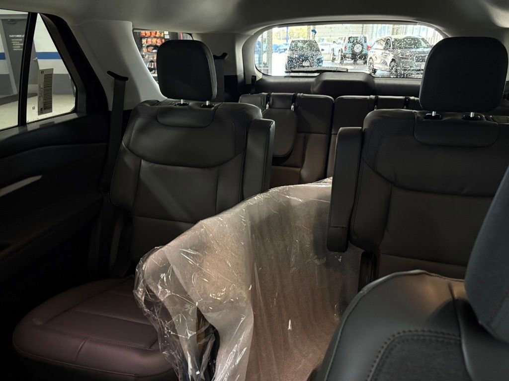 New 2026 Ford Explorer Active w/ Active Comfort Package image 26