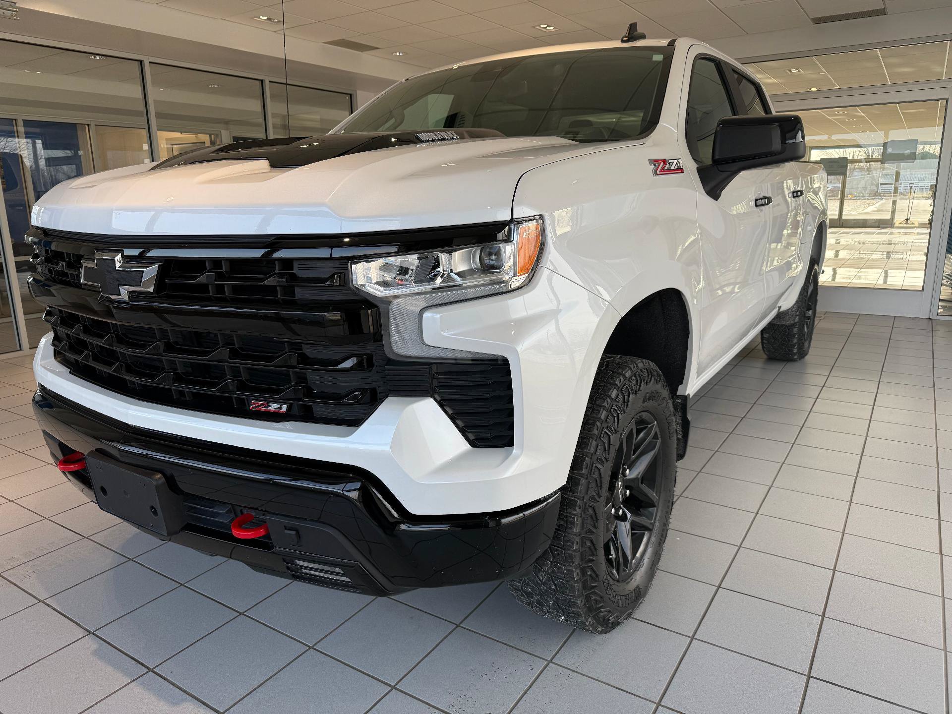 Certified 2024 Chevrolet Silverado 1500 LT Trail Boss AWD/4WD image 3