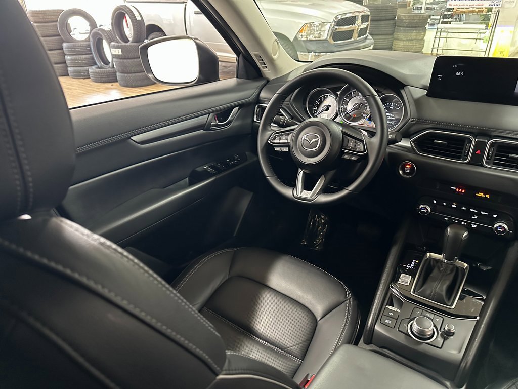 Used 2025 MAZDA CX-5 AWD 2.5 S w/ Preferred Package image 15