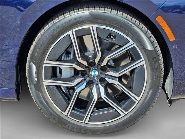 Certified 2023 BMW 760i xDrive image 11