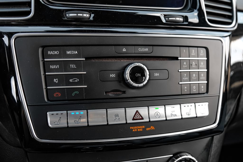 Used 2018 Mercedes-Benz GLS 550 4MATIC image 30