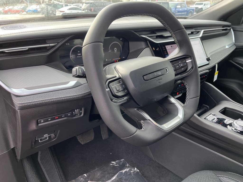 New 2026 Jeep Cherokee Laredo image 3