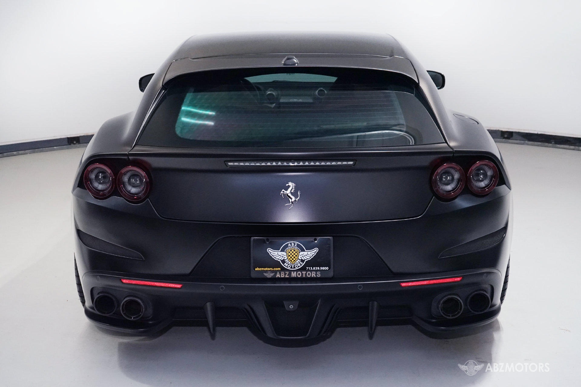 Used 2018 Ferrari GTC4Lusso AWD/4WD image 8