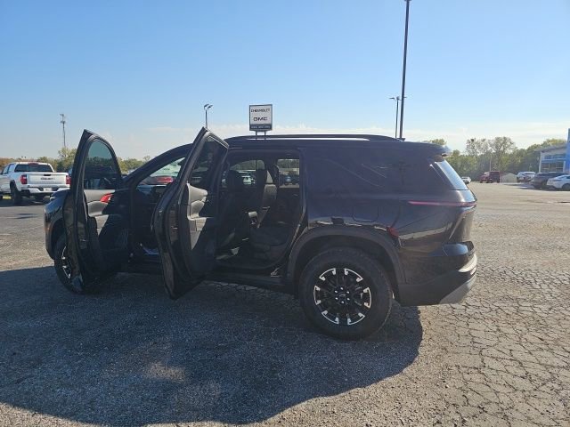 New 2026 Chevrolet Traverse Z71 w/ Enhanced Driving Package image 14