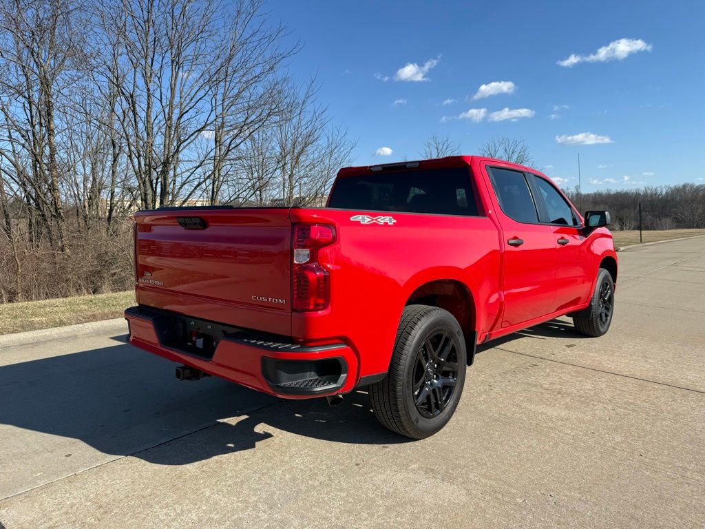 Used 2023 Chevrolet Silverado 1500 Custom image 3