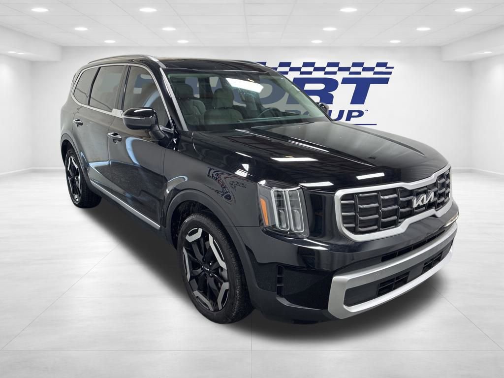 Used 2024 Kia Telluride S w/ S Sunroof Package image 4