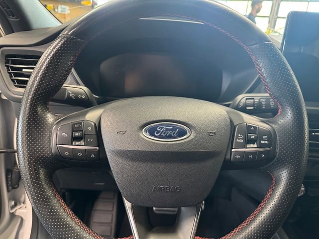 Used 2023 Ford Escape ST-Line w/ Tech Pack #1 AWD/4WD image 19