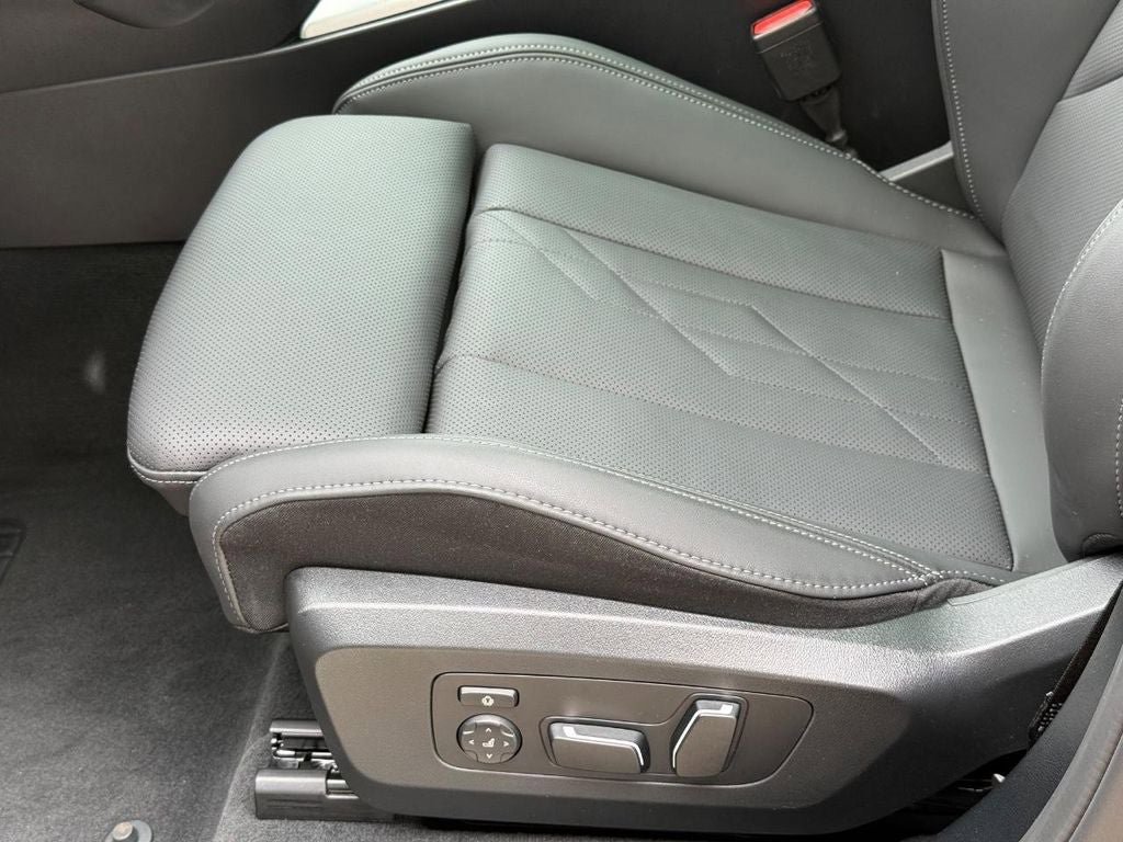 Used 2026 BMW X3 M50 AWD/4WD image 22