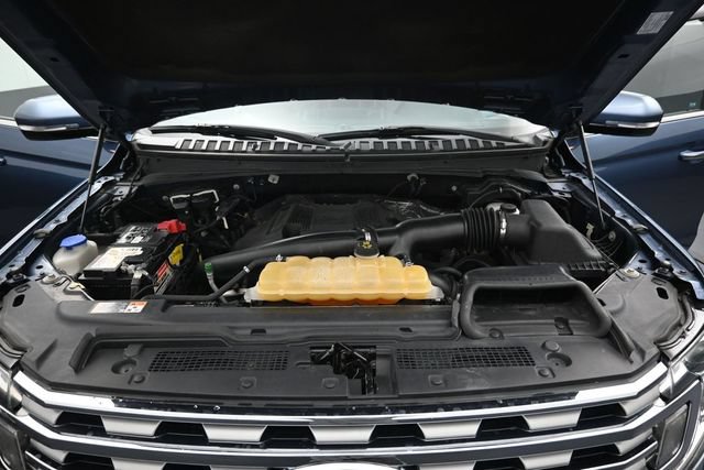 Used 2018 Ford Expedition Limited AWD/4WD image 36