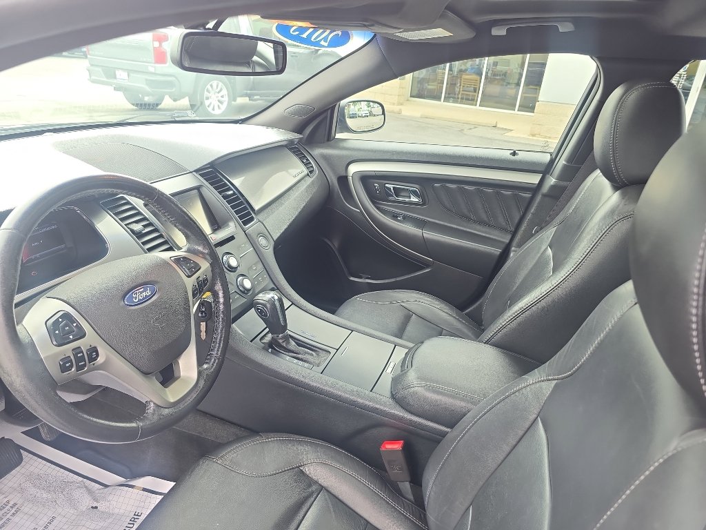 Used 2013 Ford Taurus SEL FWD image 12