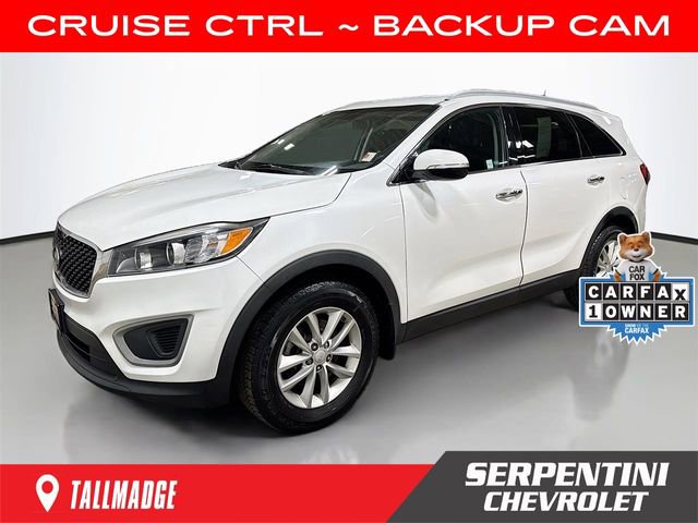 Used 2017 Kia Sorento LX image 1