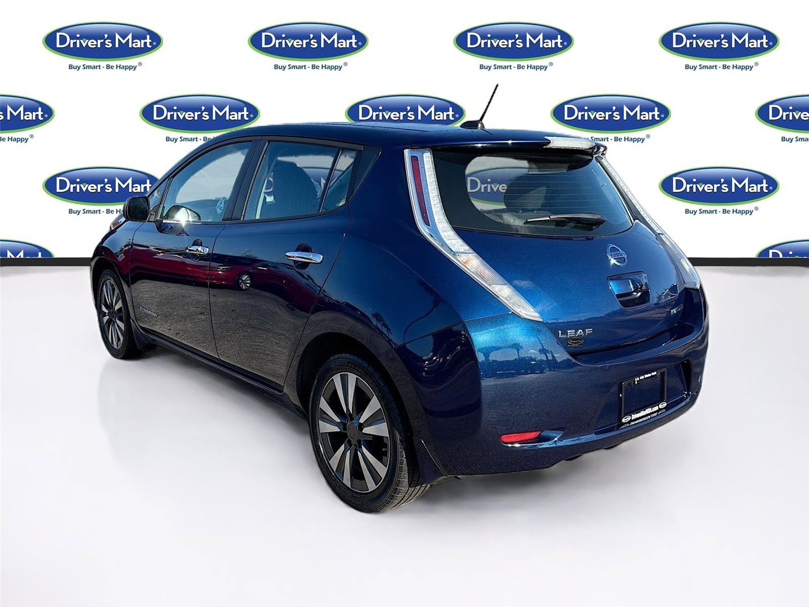 Used 2016 Nissan Leaf SV w/ Premium Package image 5