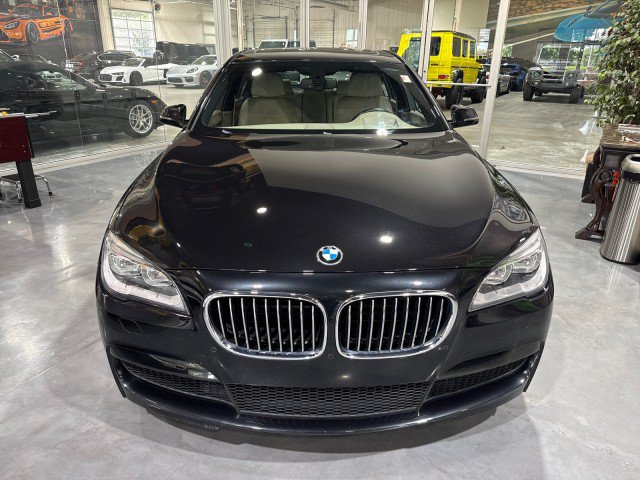 Used 2014 BMW 750i RWD image 2