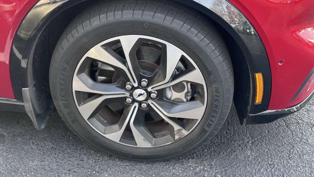 Used 2021 Ford Mustang Mach-E Premium image 4