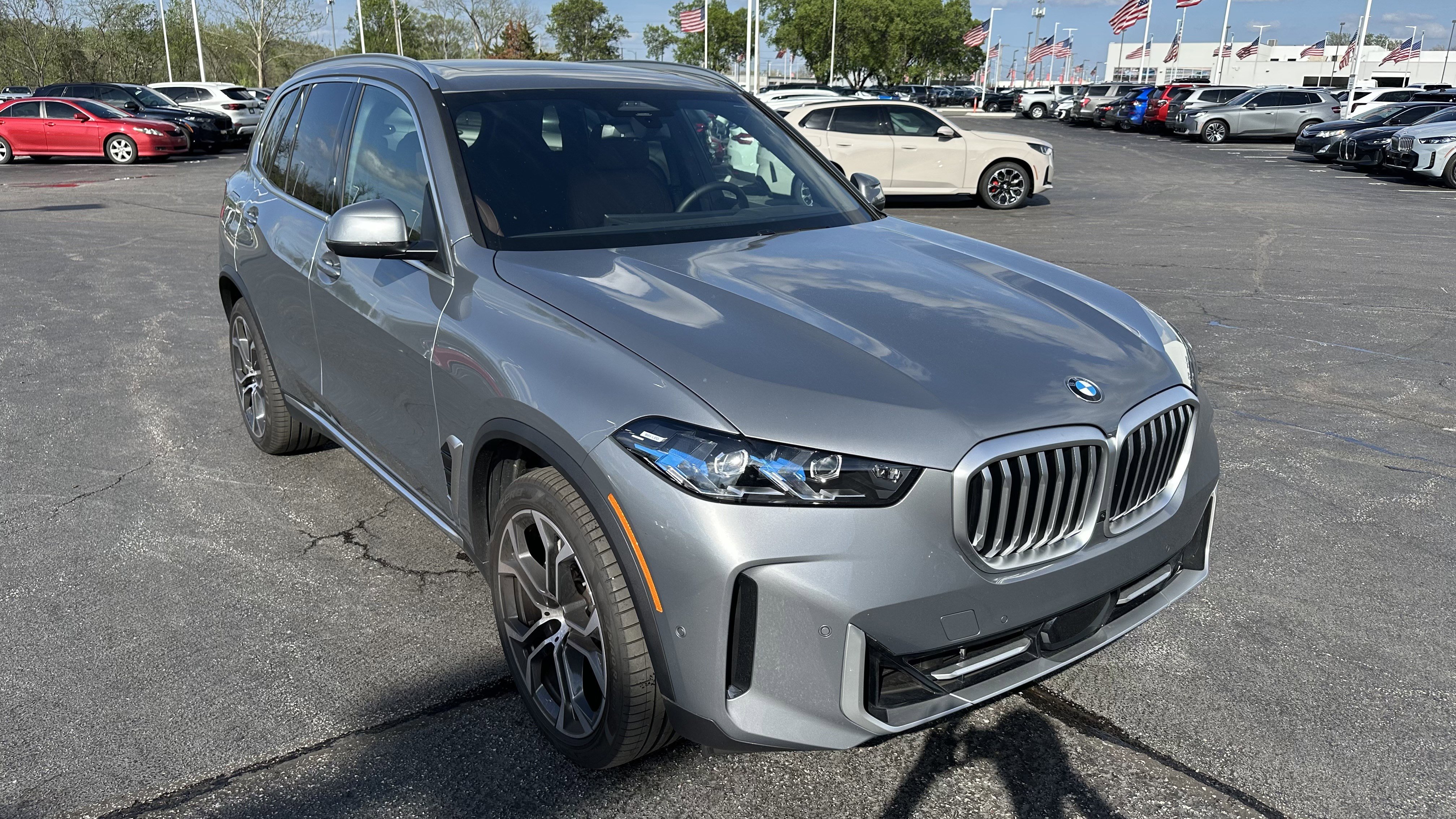 Certified 2026 BMW X5 xDrive40i AWD/4WD image 2