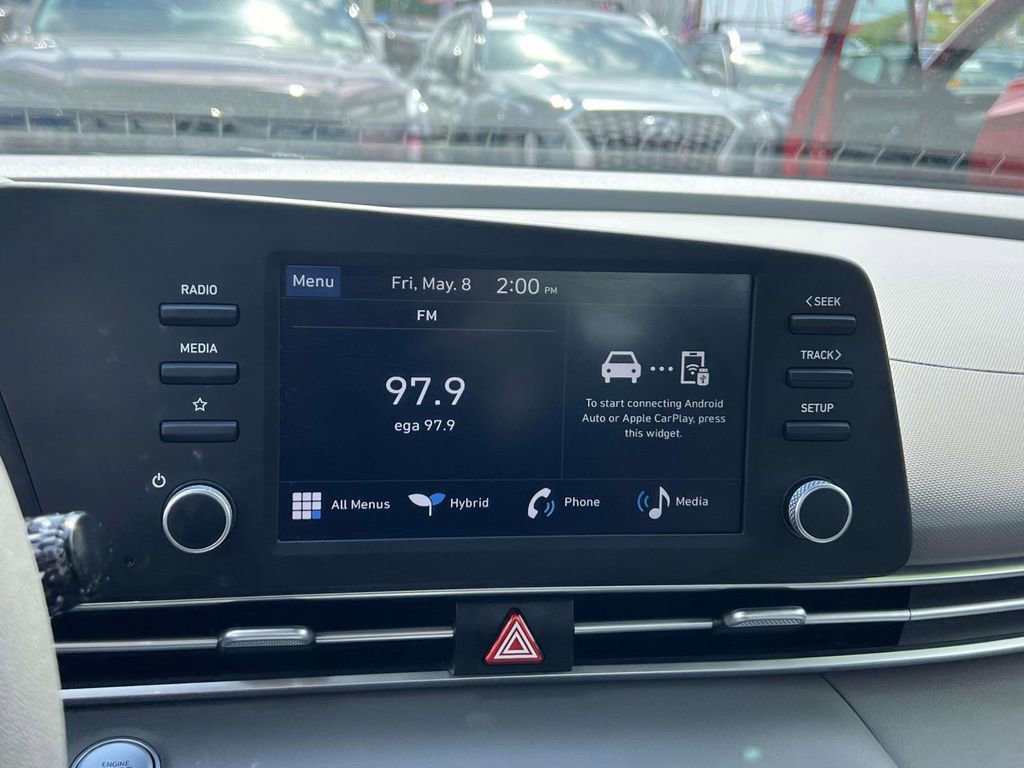 Certified 2025 Hyundai Elantra Hybrid FWD image 27