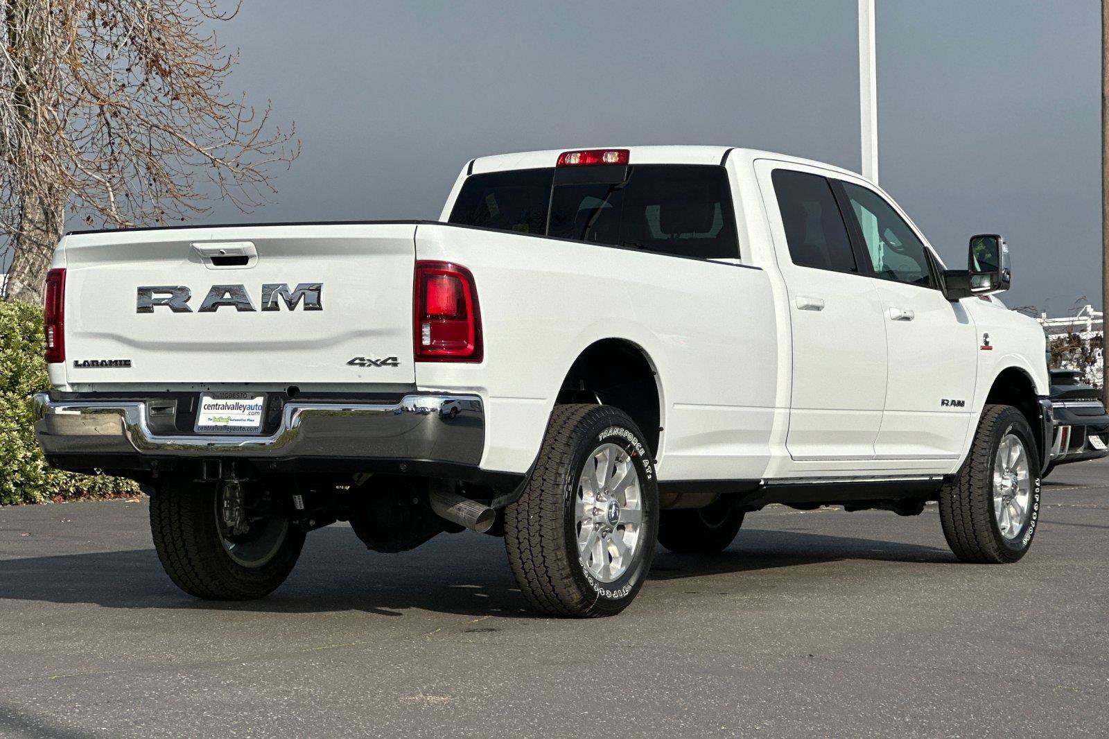 New 2026 RAM 3500 Laramie AWD/4WD image 3