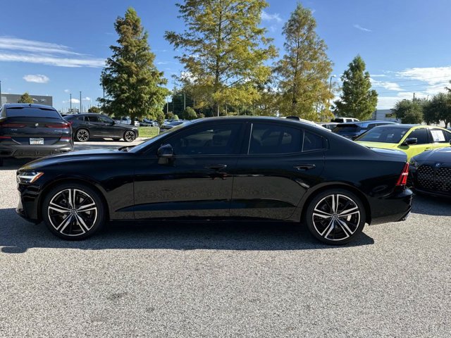 Used 2022 Volvo S60 B5 R-Design w/ Advanced Package AWD/4WD image 6