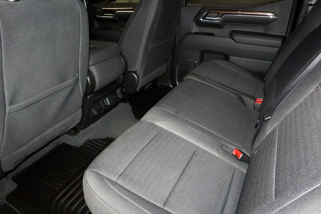 Used 2024 Chevrolet Silverado 1500 LT AWD/4WD image 21