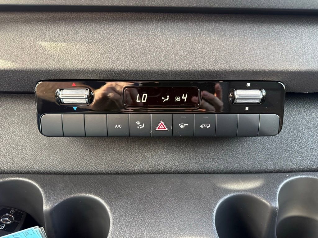 Used 2025 Mercedes-Benz Sprinter 2500 image 16