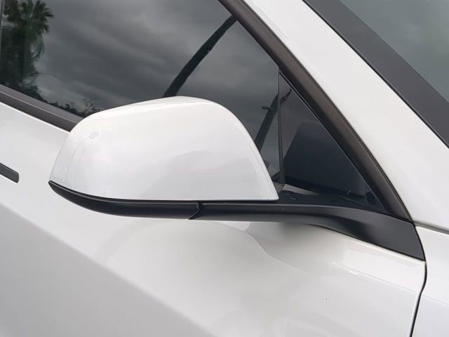 Used 2022 Tesla Model 3 Performance image 12