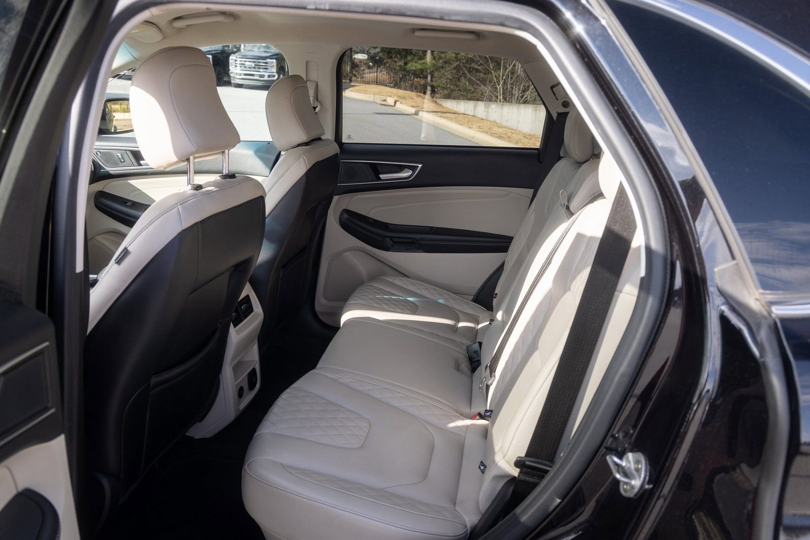Used 2024 Ford Edge Titanium AWD/4WD image 18