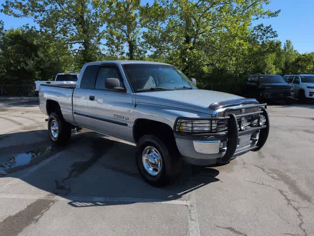 Used 2000 Dodge Ram 2500 Truck 4x4 Quad Cab image 2