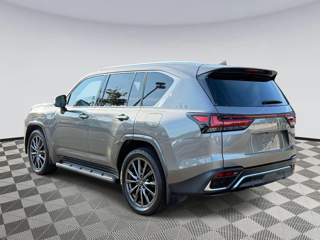 Used 2023 Lexus LX 600 F Sport w/ Accessory Package (Z1) AWD/4WD image 4