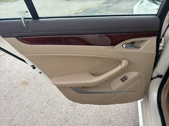 Used 2011 Cadillac CTS Luxury RWD image 18