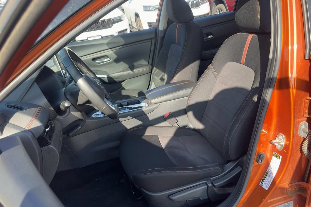 Used 2024 Nissan Sentra SR FWD image 11