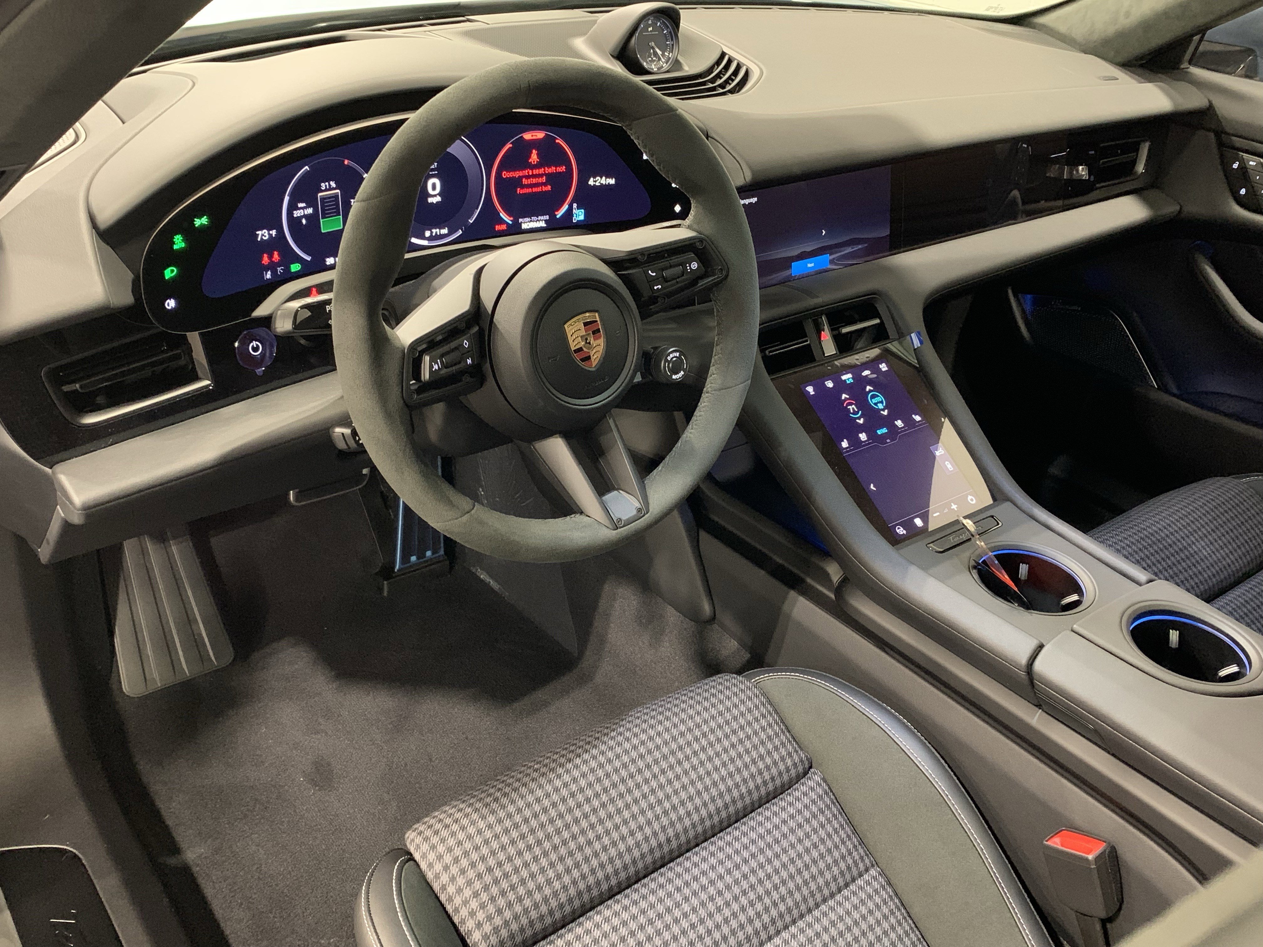 New 2026 Porsche Taycan GTS AWD/4WD image 4