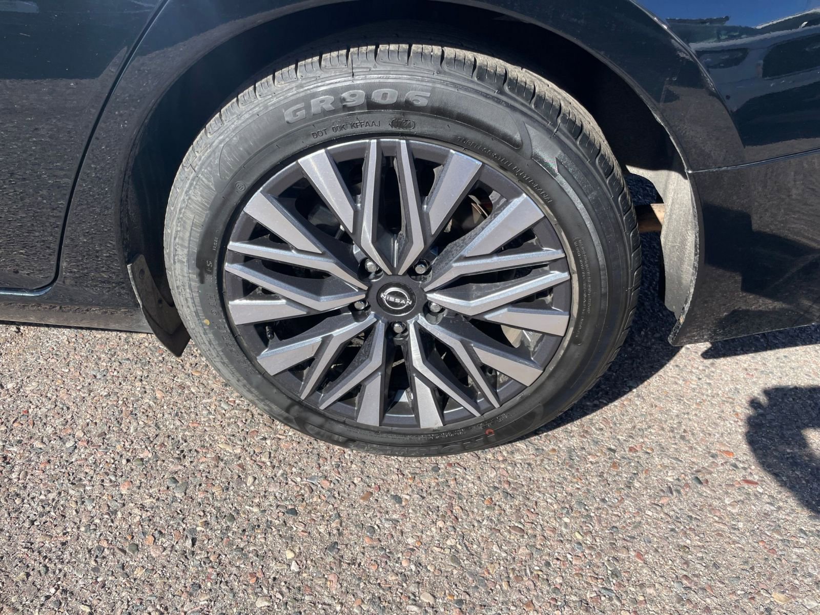 Used 2025 Nissan Altima 2.5 SV image 31