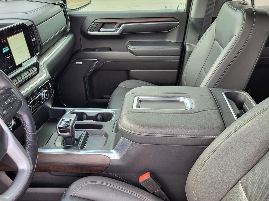 Used 2022 GMC Sierra 1500 SLT w/ SLT Convenience Package image 29