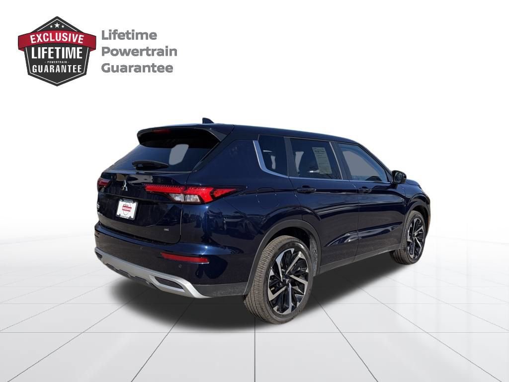 Used 2024 Mitsubishi Outlander FWD image 6