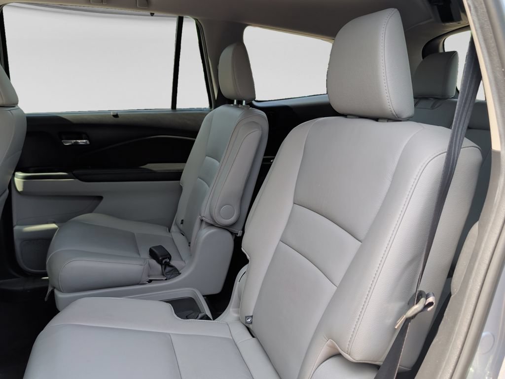 Used 2019 Honda Pilot Touring image 31