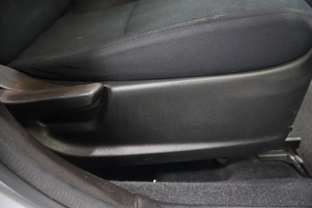 Used 2013 Subaru Impreza 2.0i image 22