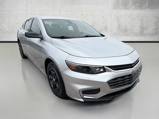 Used 2016 Chevrolet Malibu LS image 3