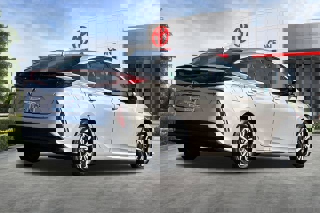 Used 2019 Toyota Prius Prime Premium image 4