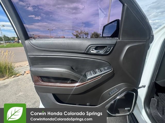 Used 2017 GMC Yukon SLT AWD/4WD image 25