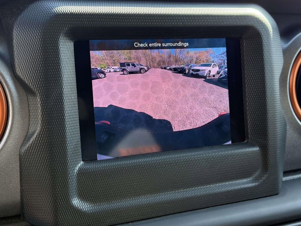 Used 2021 Jeep Gladiator Mojave w/ Cold Weather Group AWD/4WD image 23