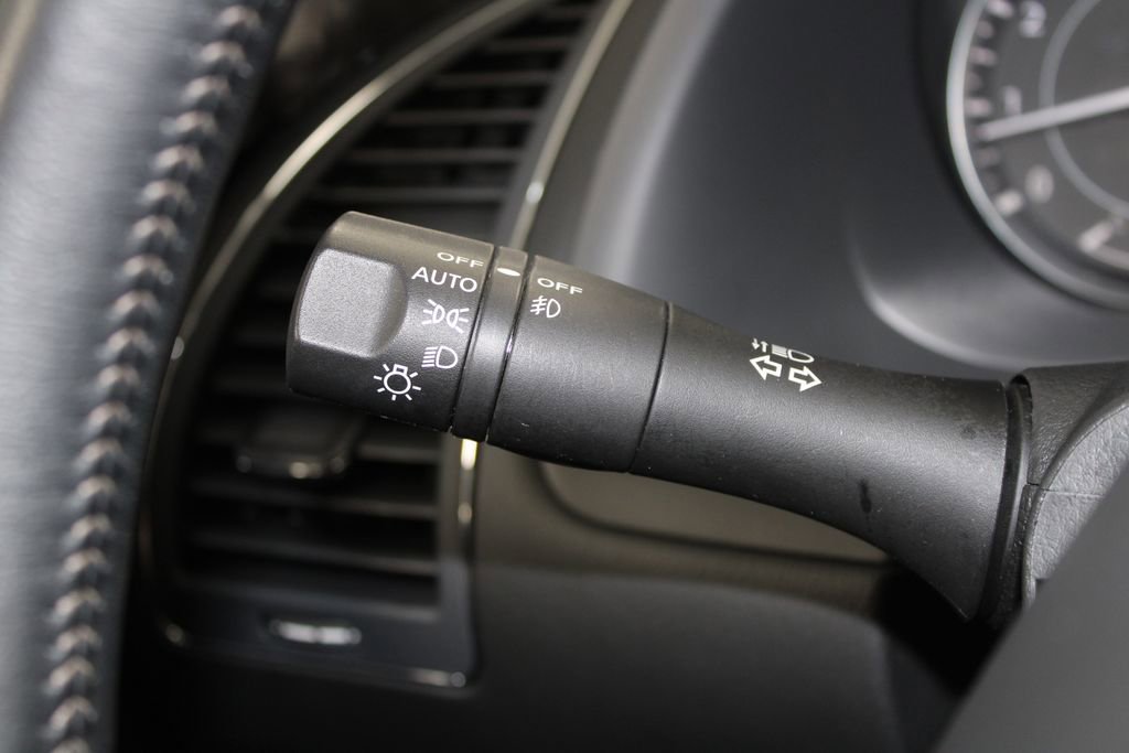 Used 2024 Nissan Armada Platinum w/ Captain's Chairs Package image 42