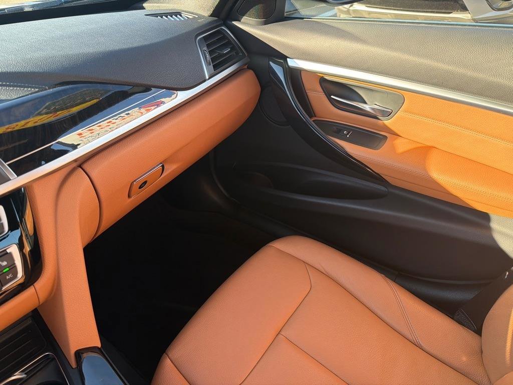 Used 2018 BMW 330i xDrive Sedan image 26