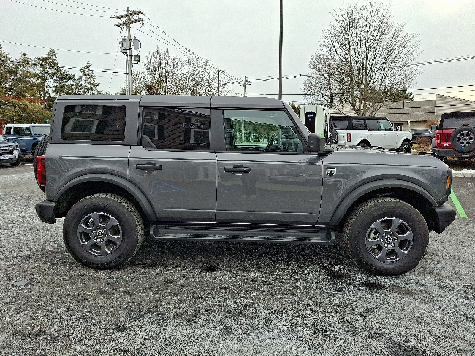 Used 2025 Ford Bronco Big Bend image 4